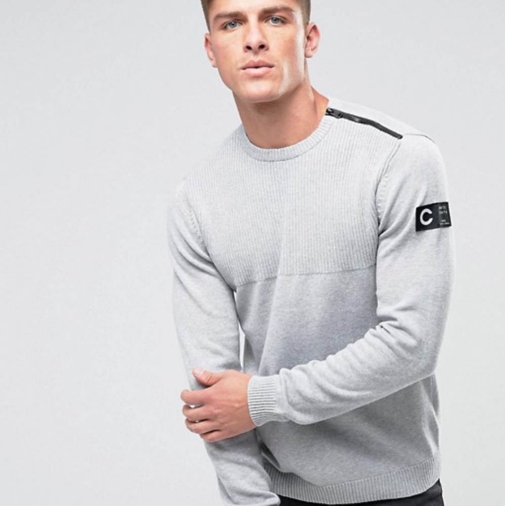 Knitted Jumper. Long Sleeve